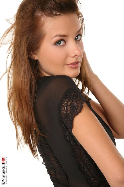 Sensual Anna Tatu - photo 02