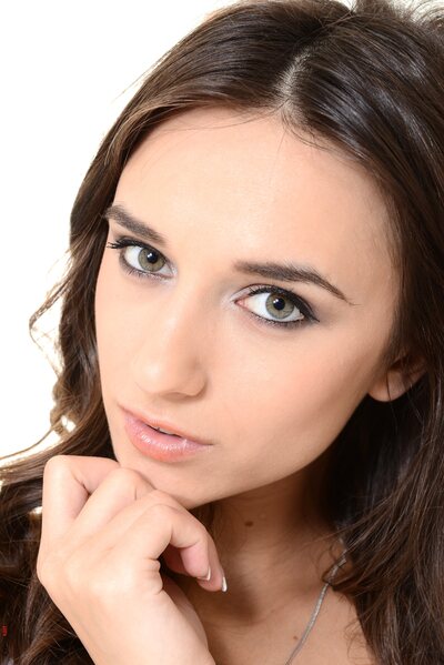 Gloria Sol Innocence Lost By IStripper - photo 02