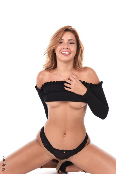 Agatha Vega Casual Day By IStripper - photo 03