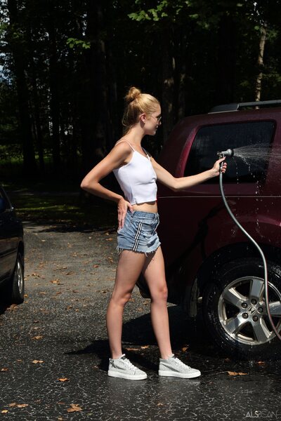 Mazzy Grace Hose Down By ALS Scan - photo 01