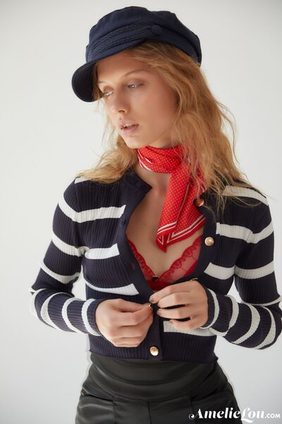 Amelie Lou Sensual Sailor - photo 03
