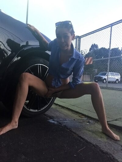 Miley Cyrus Nude Leaked Pictures - photo 14