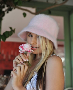 Sandy Summers is so cute