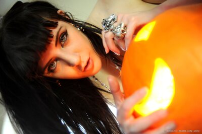Sam Bentley Samhain - photo 11