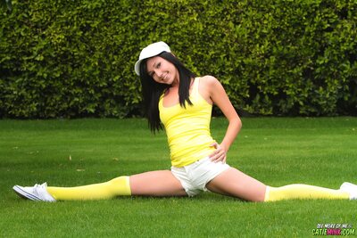 Catie Minx In Yellow - photo 07