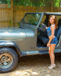 Tessa Fowler Chicks Love Jeeps By Cosmid