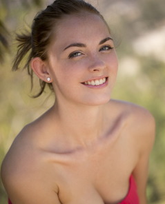 Bailey Rayne Happy And Sexy By Digital Desire