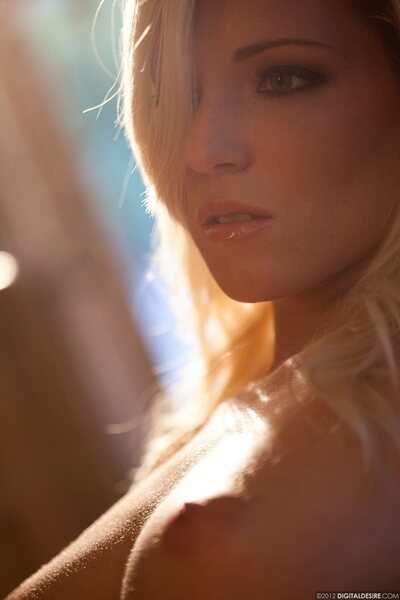 Niki Lee Young by Digital Desire - photo 10