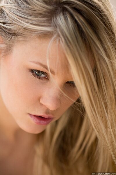 Scarlet Red White Top - photo 09