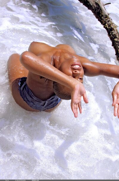 Super hot Tierra from Domai - photo 15