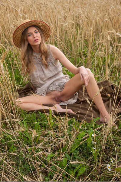 Sunlit Rural Field Poses With Summer Breeze And Soft Victoria Kruzz - photo 09