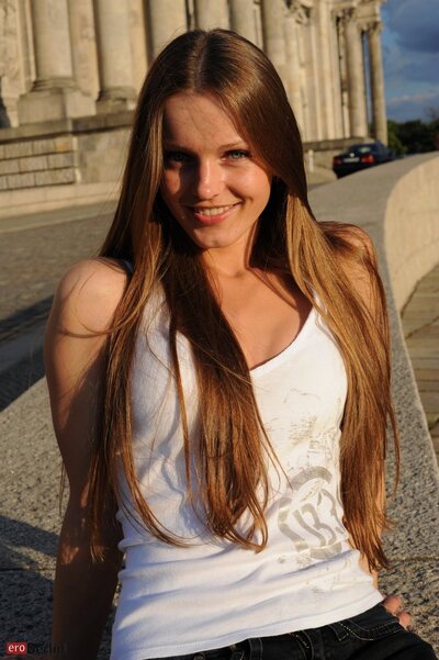 Meet Diana - photo 01