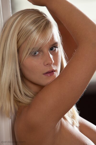 Marry Queen aka Miela by Erotic Snap - photo 04