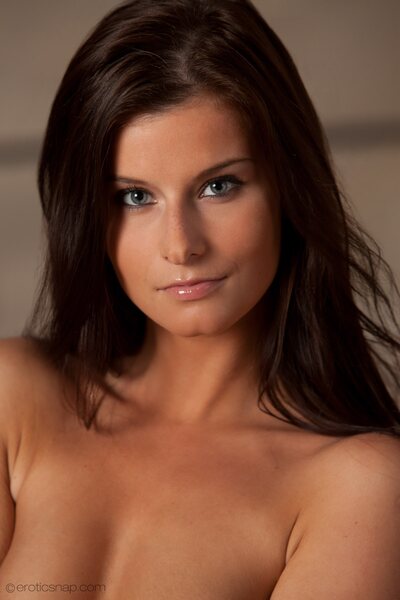 Megan Glamour Girl - photo 09