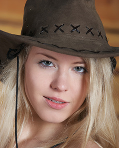 Barbara by Errotica Archives