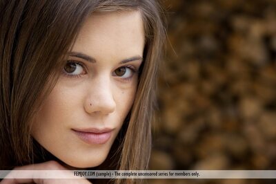 Little Caprice tenderness - photo 01