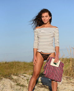 Nika V Escapes By Femjoy