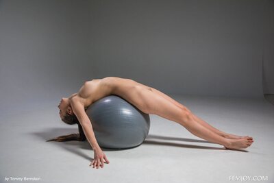 Alisa I Workout Session 2 By Femjoy - photo 03