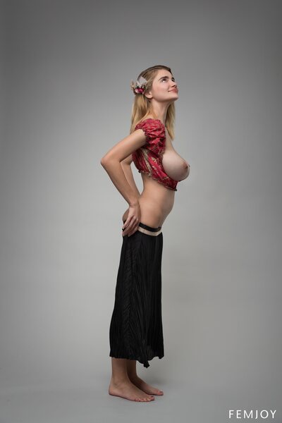 Marria Leeah Caramba By Femjoy - photo 05