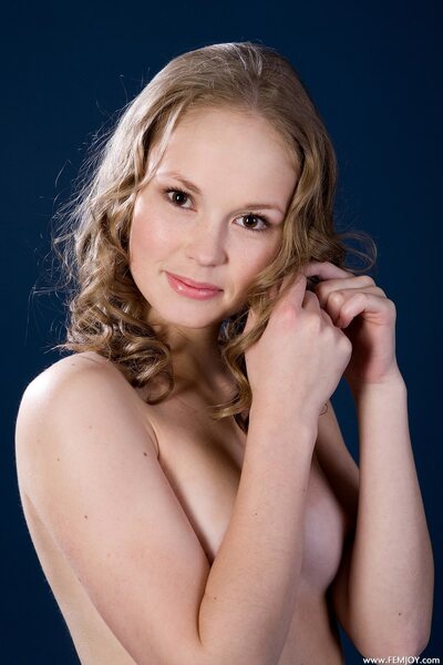 Tatjana B Make Me Sweat - photo 01