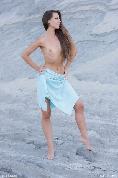 Lorena G Teaser By Femjoy - photo 02