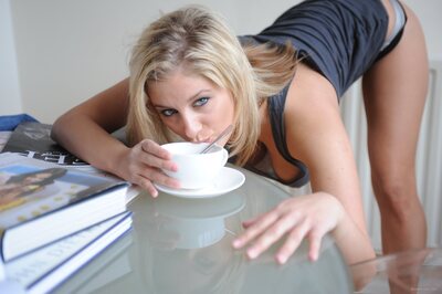Jenny Mcclain Girlfolio gallery - photo 01