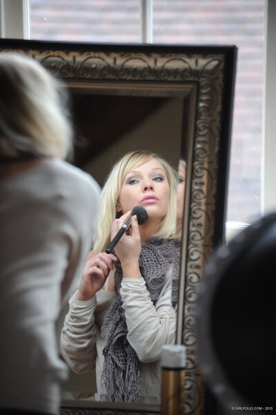 Abigail Toyne Reality Set - photo 01
