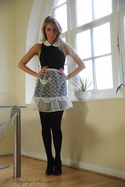 Hayley-Marie Coppin Waitress - photo 04