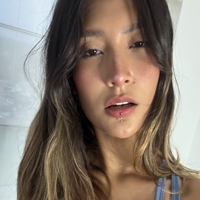 Violet Cosmic's profile picture