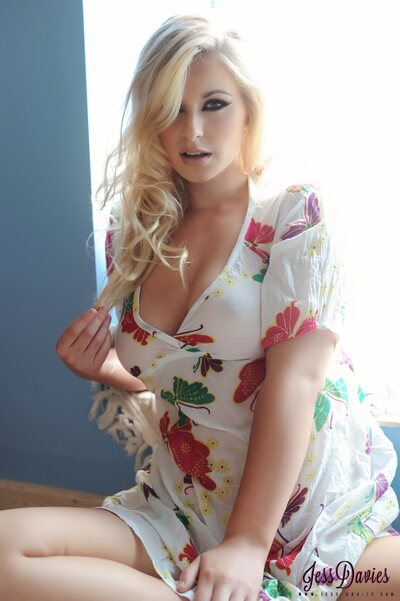 Jess Davies By The Window - photo 01