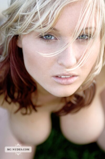 Micha On Grass - photo 11