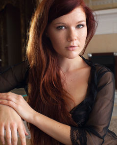 Mia Sollis Acemi By Met Art