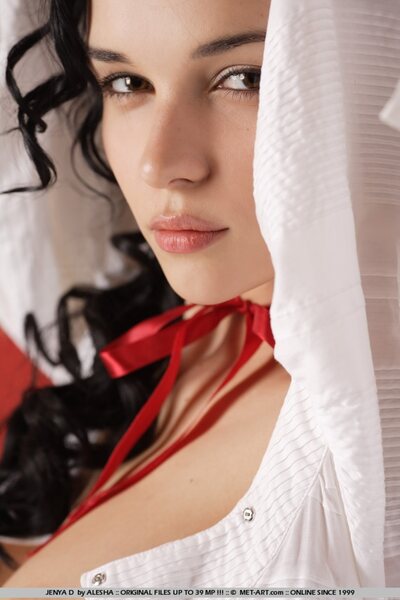 Katie Fey is back - photo 01