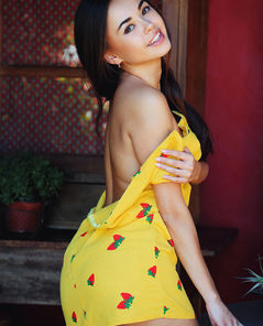 Li Moon Zedna By Met Art