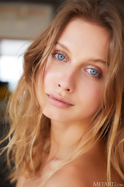 Clarice Show It Off By Met Art - photo 10