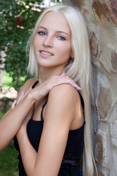 Alysha A Met Art blonde - photo 10