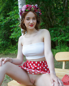 Rokki Polka Dot Picnic By Met Art