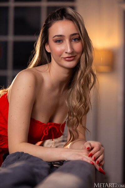 Soft Red Bedroom Heat With Lula Stocch In Intimate Evening Glow Mood - photo 01