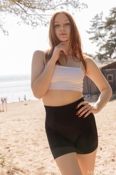Sunlit Forest Portraits And Natural Nude Elegance With Kenelly - photo 01