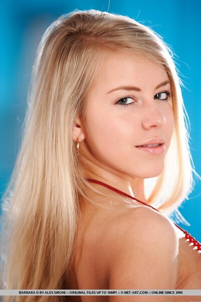 Sweet blonde Barbara D - photo 03