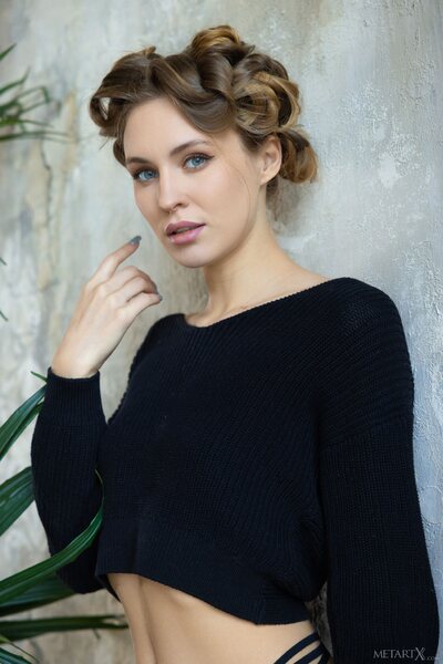Mercia Francis Glamorous By Met Art X - photo 01
