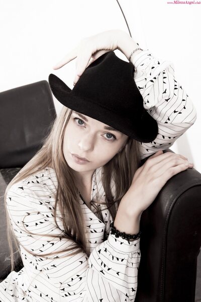 Milena Angel Birds - photo 02