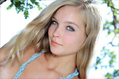 Sienna in Aquamarine - photo 10