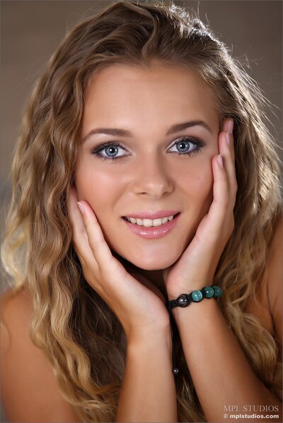 Karissa Flirtatious - photo 08