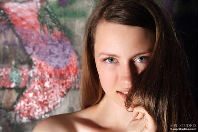Nikita Nude Graffiti - photo 08