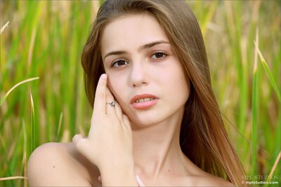 Elle Hiding In The Grass II By MPL Studios - photo 05