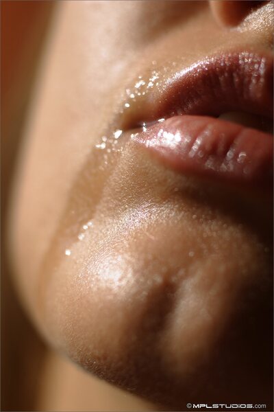Angela Bodyscape Outer Limits By MPL Studios - photo 01
