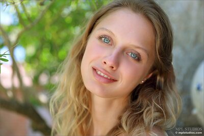 Clarice Peeking Into Paradise By MPL Studios - photo 13