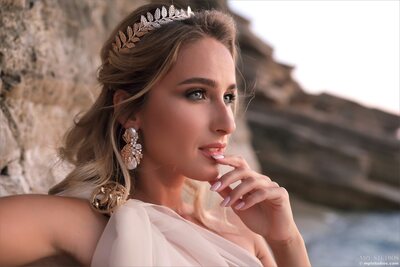 Cara Mell Aphrodite By MPL Studios - photo 01