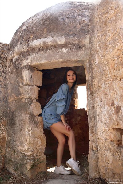 Leona Mia Postcard From Rethymno By MPL Studios - photo 03